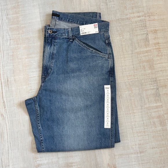 NWT Uniqlo Wide Fit Jeans 38 X 31 Men's All season tapered legs - Picture 4 of 7